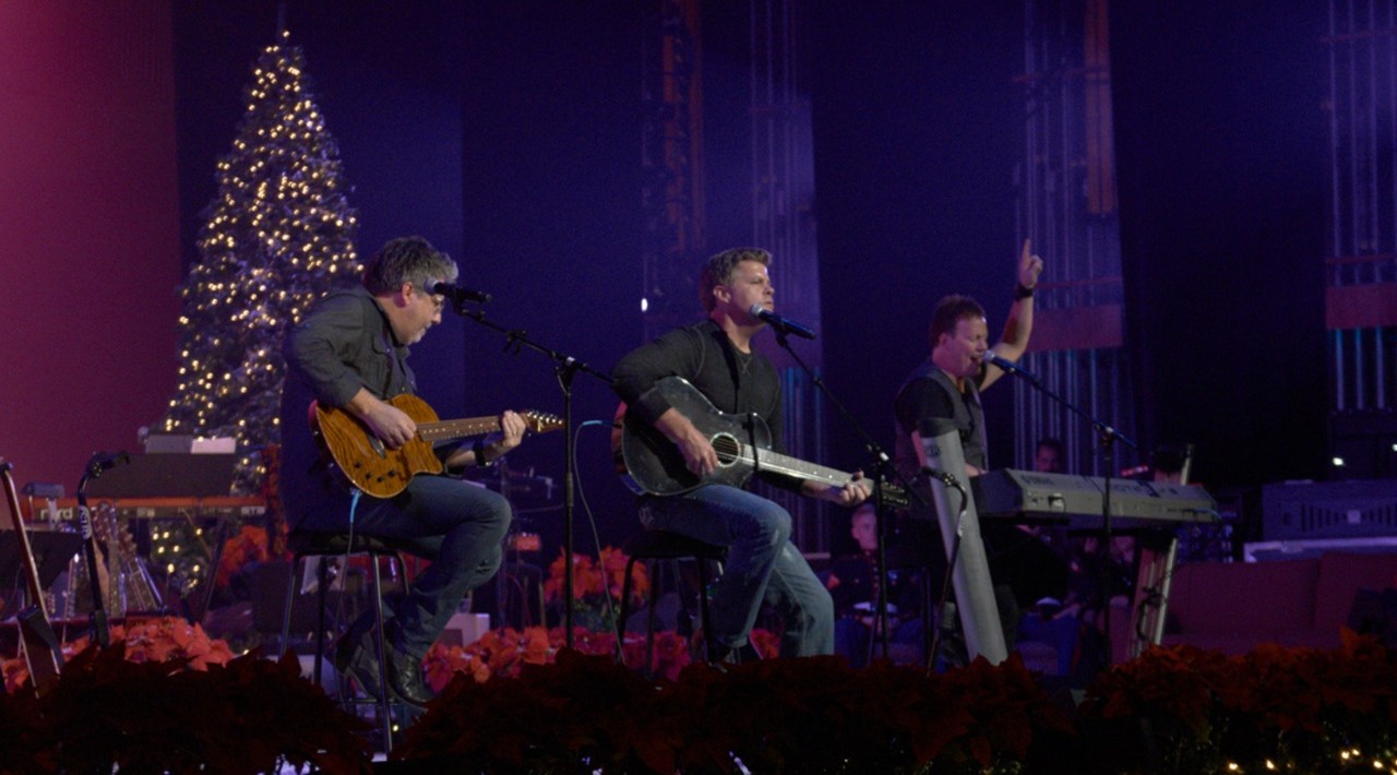 Lonestar Headlines The 26th Annual Carols By Candlelight